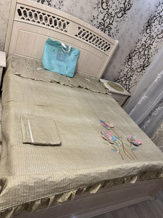Продается постельный комплект новый