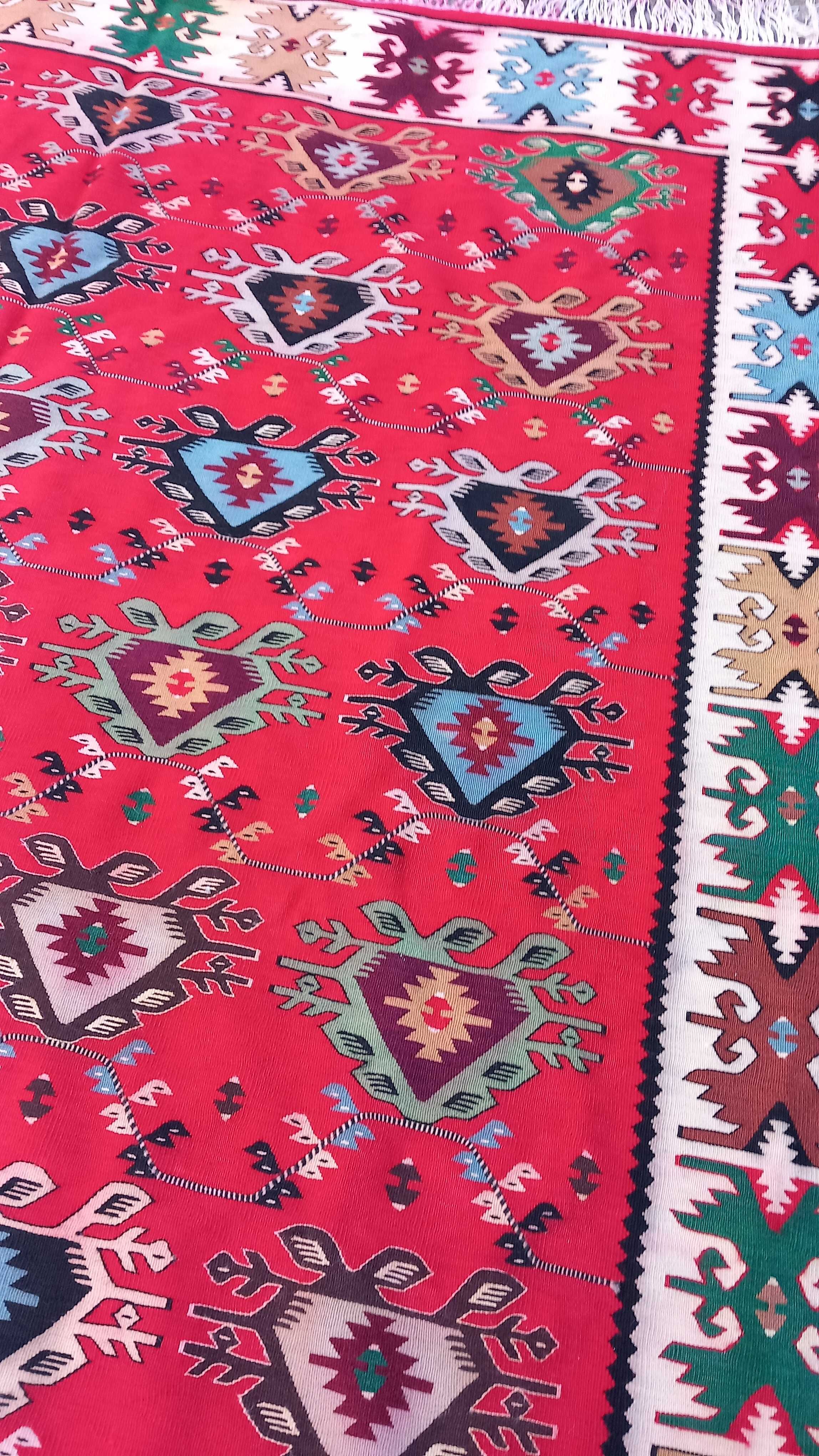 Ръчно тъкан автентичен чипровски  килим