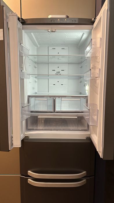 Холодильник Hotpoint Ariston Quadrio E4D AAA X C