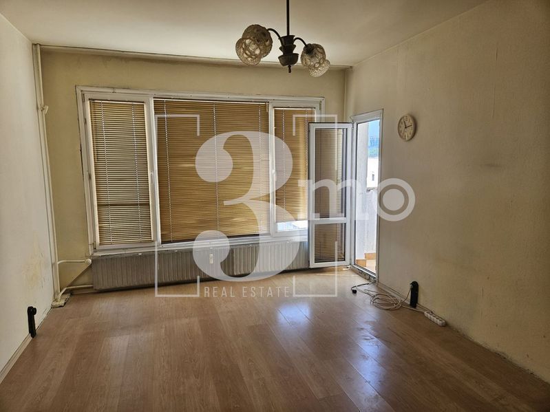 Продава се Тристаен апартамент в София, Дружба 2 - 80 кв.м за 1875 €/кв.м - Снимка #2