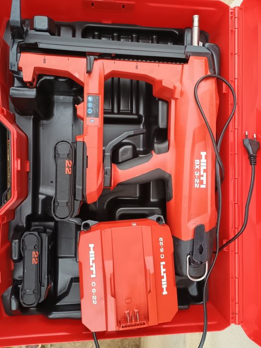 Pistol cuie hilti bx3 L 22 nuron set cu 2 baterii,încărcător C6 și cut