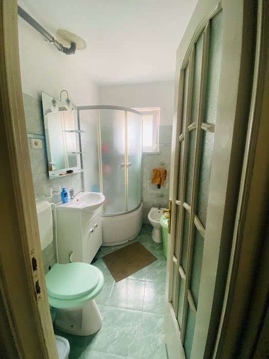 Apartament 2 camere semidecomandat