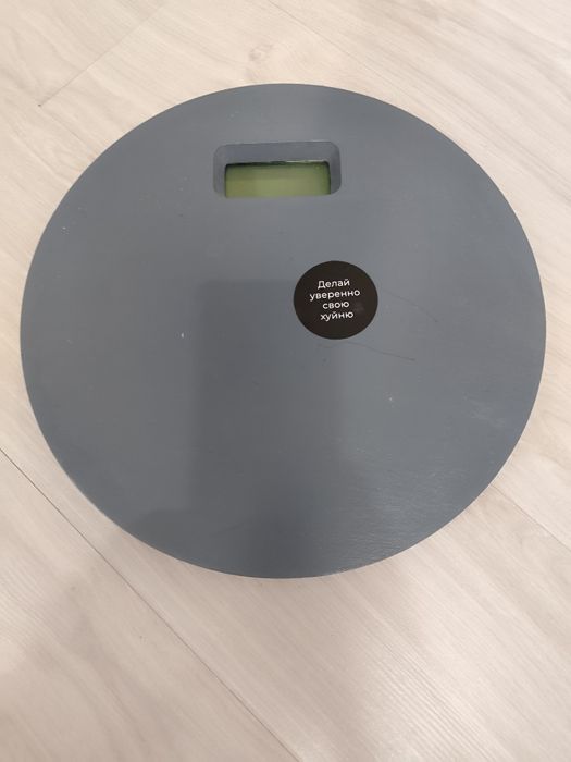 Продам весы напольные