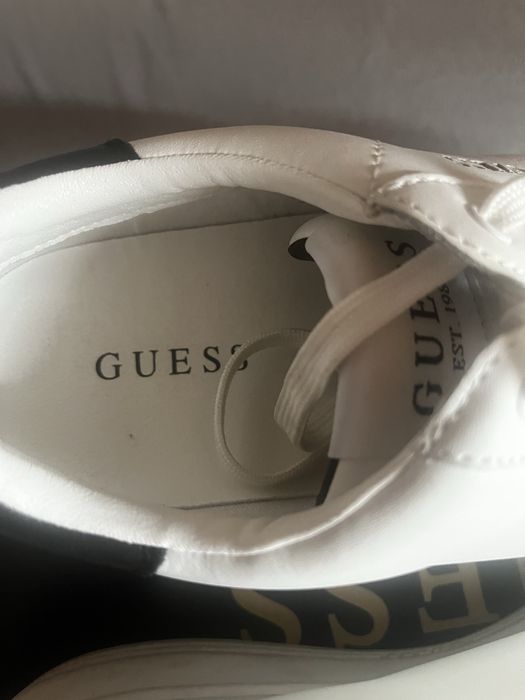 Guess Sneakers elegant