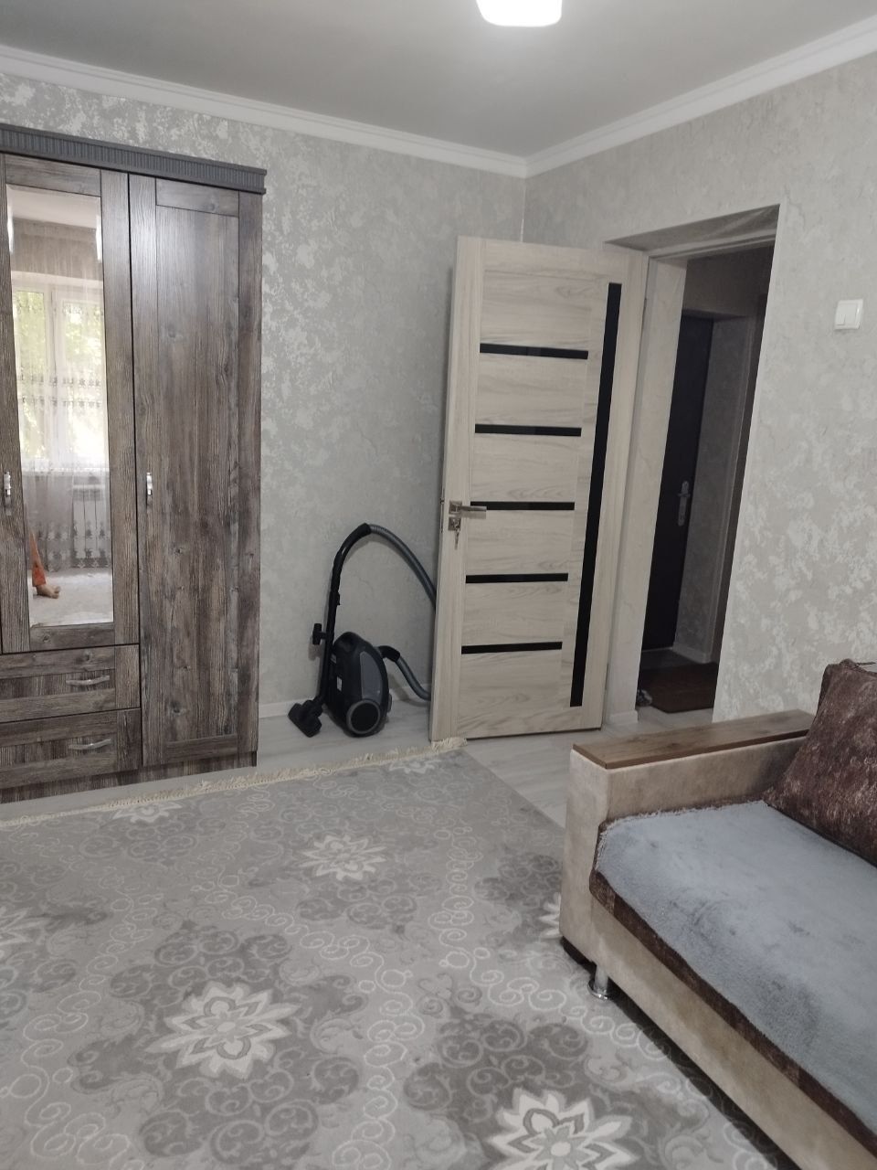 Сдам 1 комн КВ одиноким женщине или мужчине