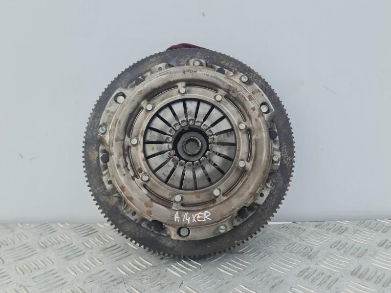 Kit ambreiaj Opel Corsa E 1.4i 74KW; 1.6; 1.2 X16SZR; X12XE; Z14XE; Z1