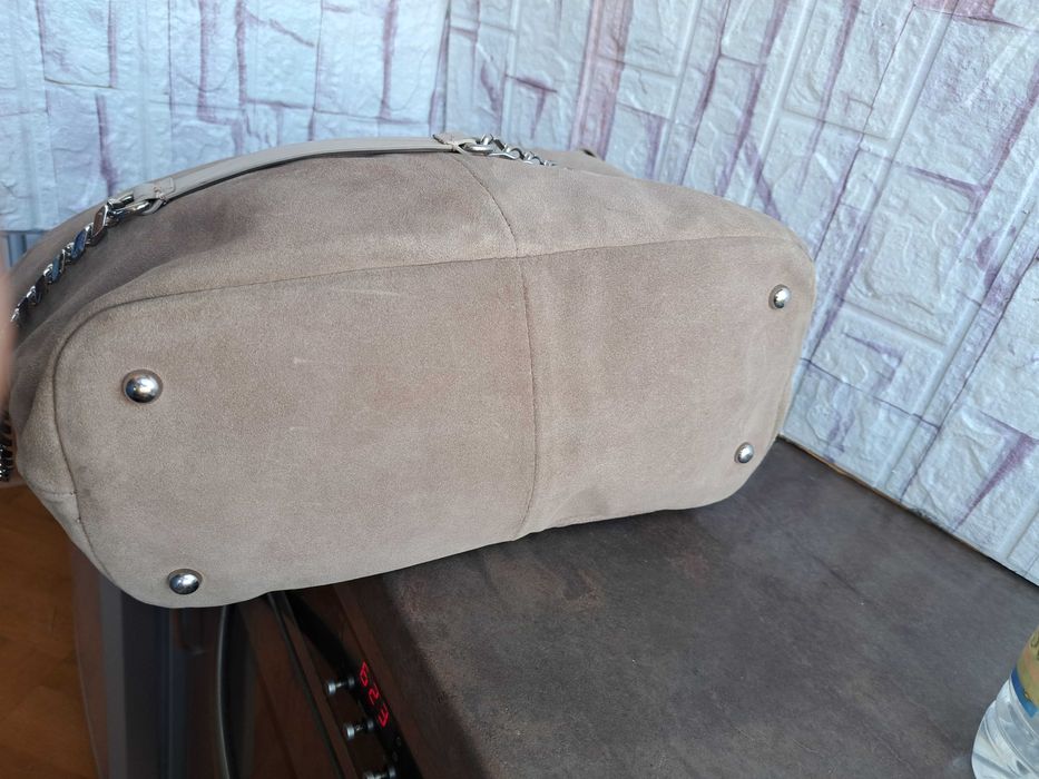 дамска чанта ZARA,бежова велурена торба-естествена кожа