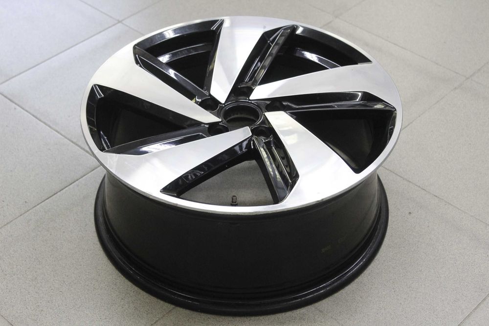 Джанта 18" VW Golf