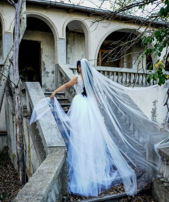Rochie de mireasa 2 în 1 cu trenă detașabilă