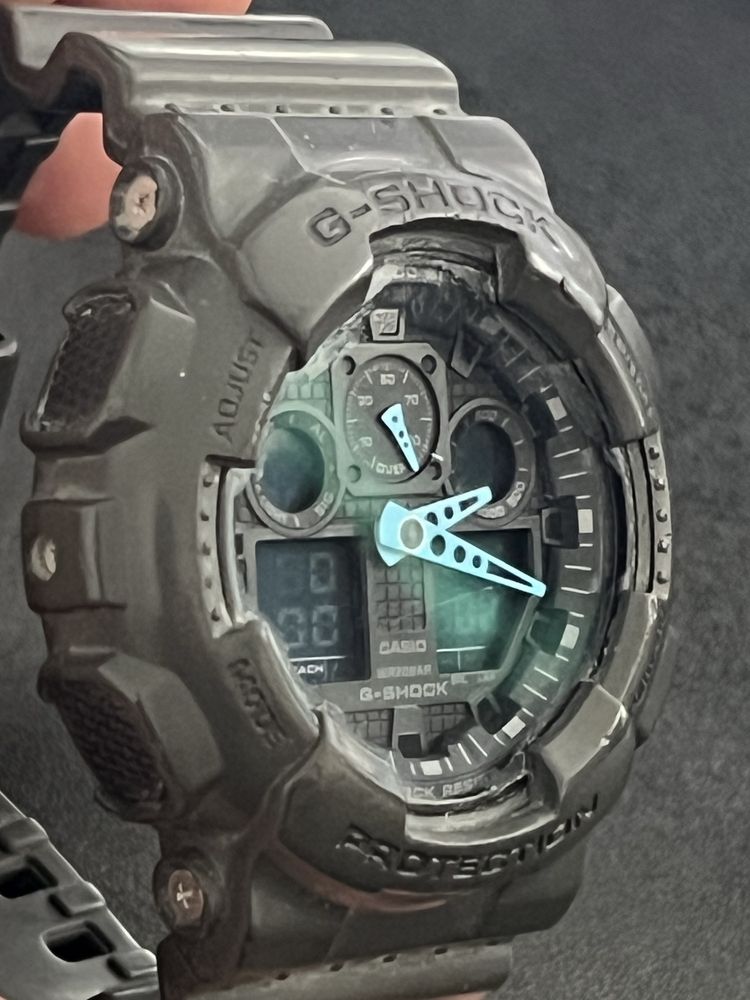 Часовник Casio G-Shock GA100C