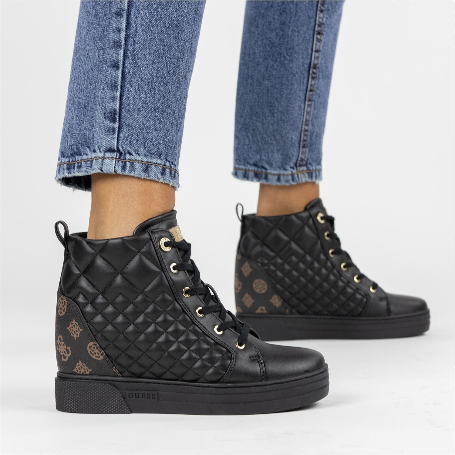 Зимни кецове Guess