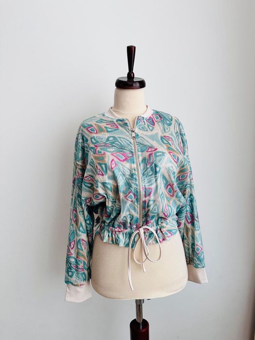 Jachete superbe lucrate in paiete diaponibile 3 nuante