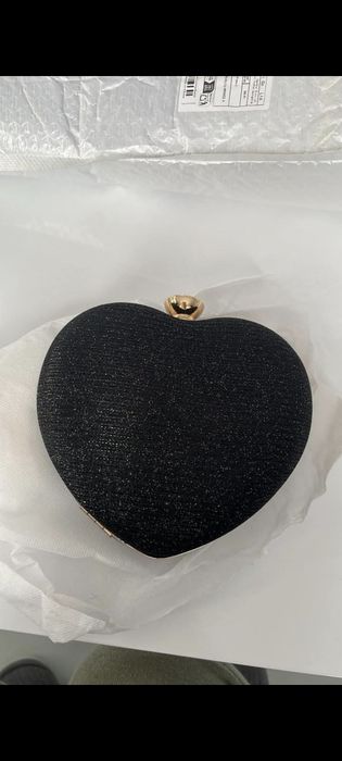 Малка кокетна дамска чанта за повод