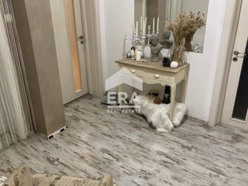 Ексклузивна триетажна обзаведена къща за продажба, район "Аспарухово",