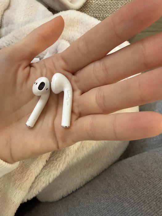 Apple airpods gen 2