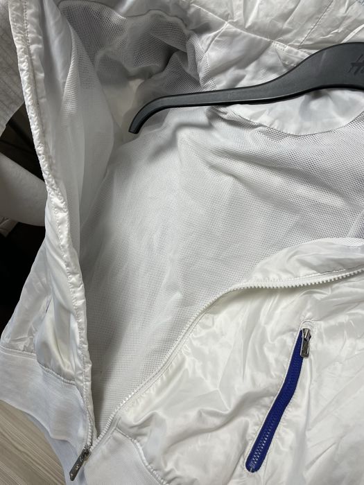 Ветровка на NIKE