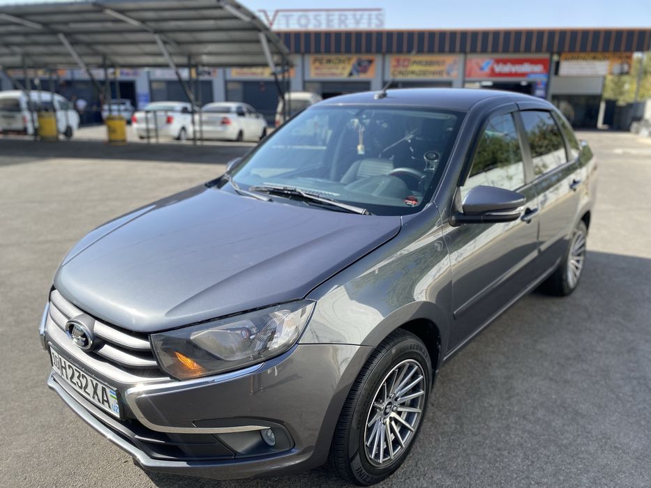 Продаётся Lada Granta Fl 8 клапан