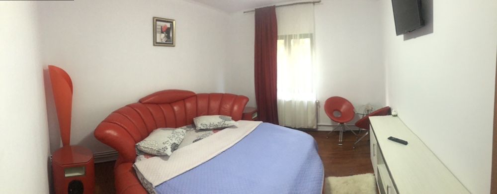 Vila de inchiriat in Busteni cu Ciubar si Jacuzzi gratis la 3 nopti