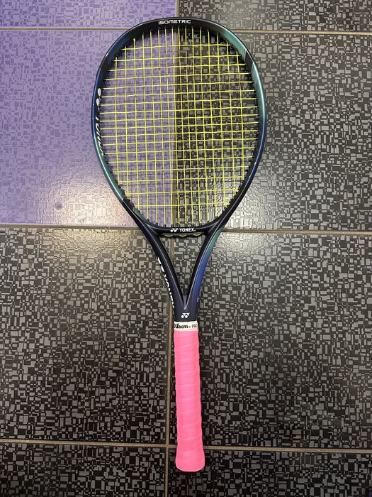 Продам ракетку Yonex Ezone Sonic