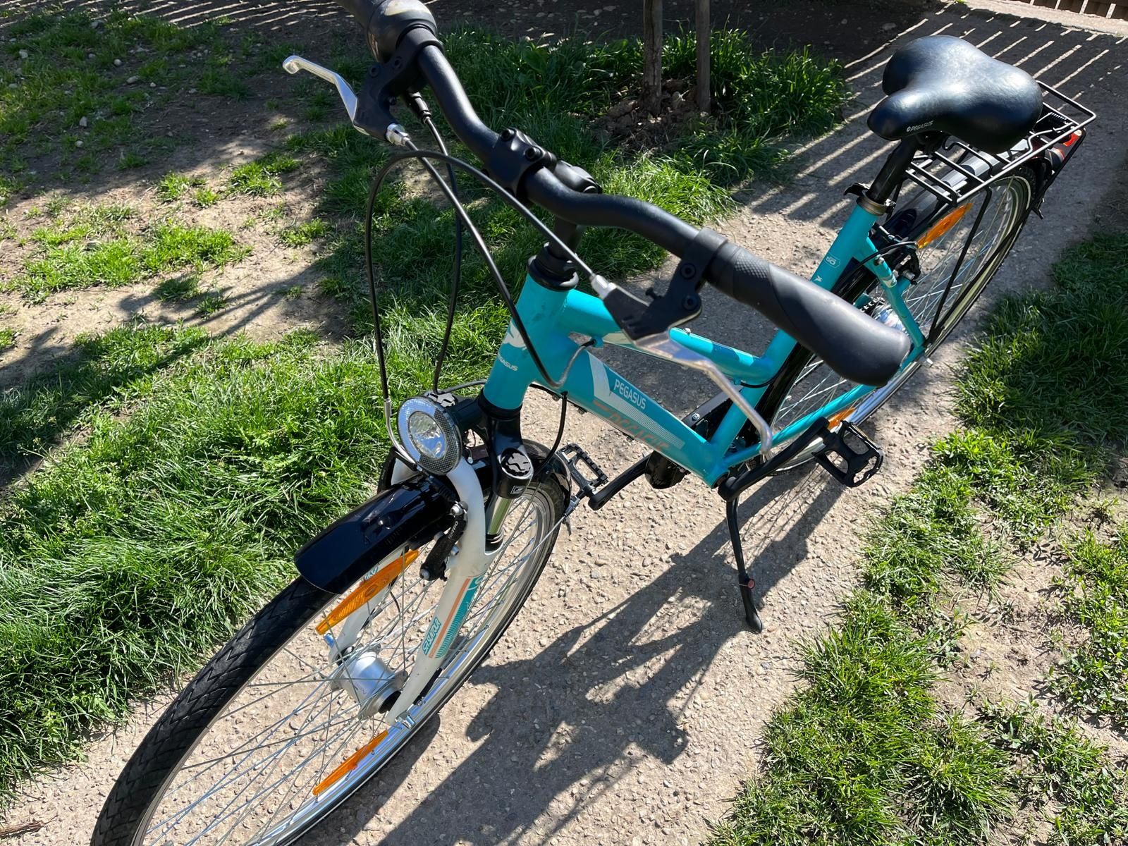 Bicicleta trekking Pegasus,28 inch,dinam butuc,7V Nexus,jante duble