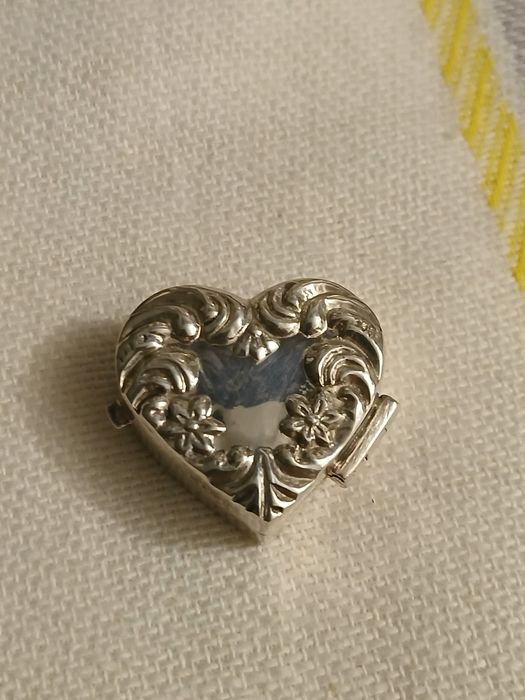 Cutiuta argint masiv 925