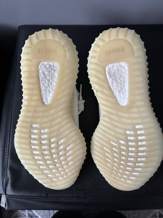 Adidar Yeezy Boost 350 v2