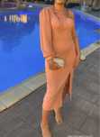 Rochie simpla bej piersic