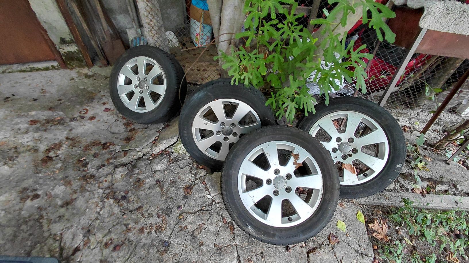 Продавам 4бр джанти с гуми за ауди и vw 5X112