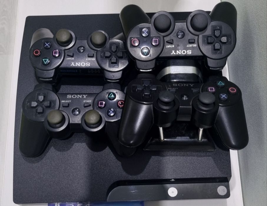 Sony PlayStation 3 Ps3 Slim 4pult sotiladi