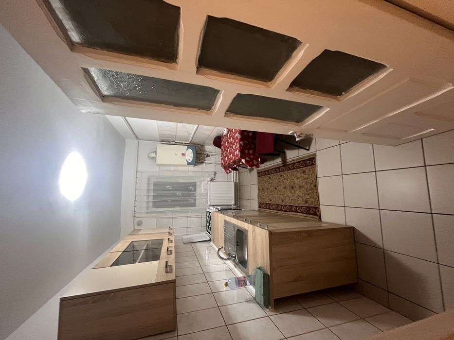 Inchiriez apartament 2 camere decomandat in cartier Frumoasa