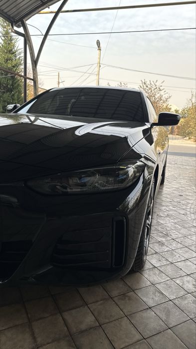 Bmw i4 40L 2022 yil