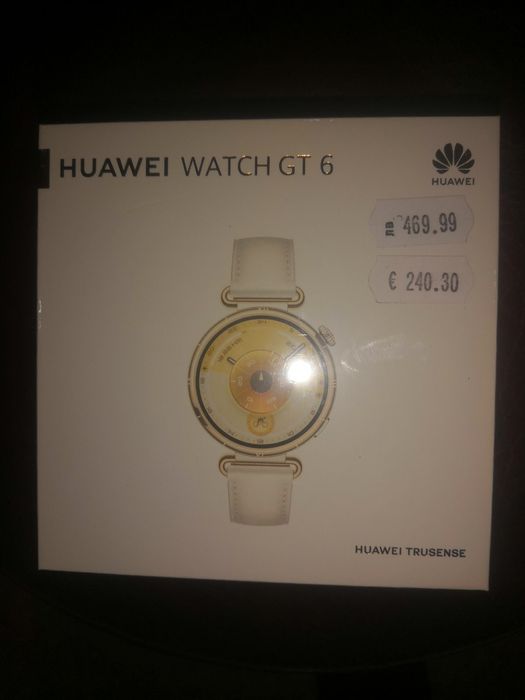 Часовник Huawei GT 6