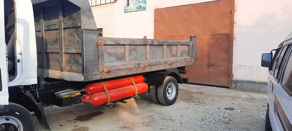 Isuzi самосвал сотилади