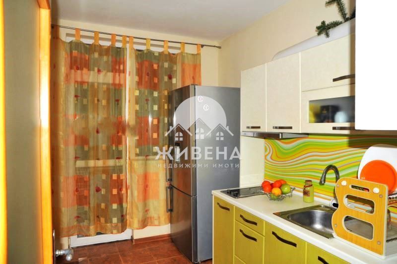 Продава се Четиристаен апартамент в Варна, Зимно кино Тракия - 73 кв.м за 2261 €/кв.м - Снимка #2