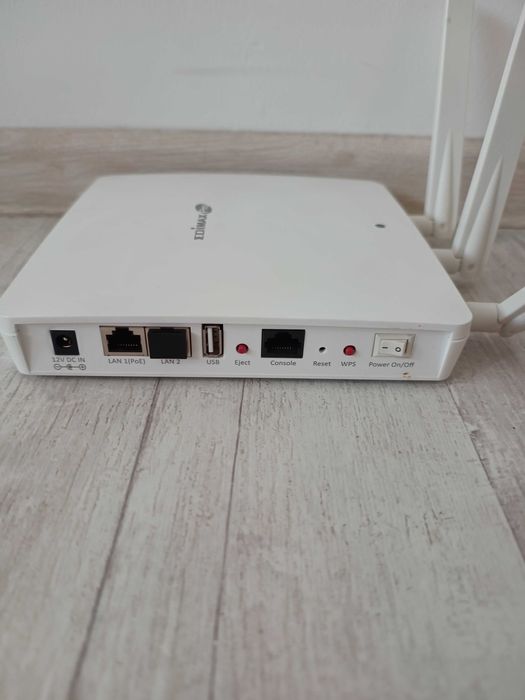 Access point Edimax Gigabit WAP1750, 3x3 AC Dual-Band PoE