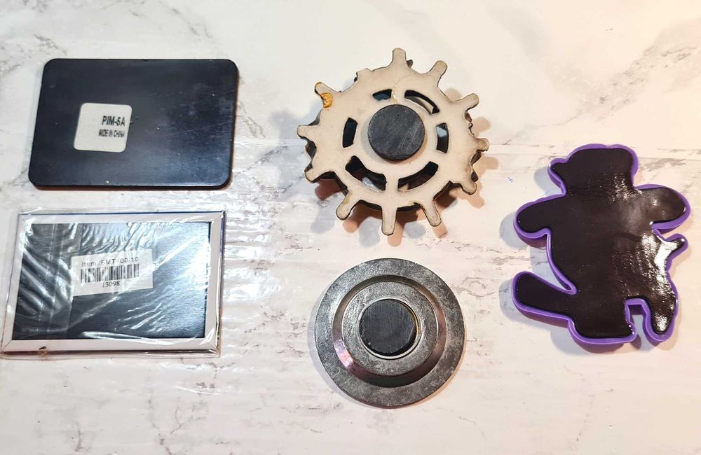 5 magneti de frigider