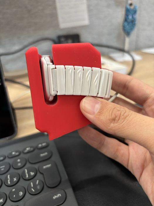 Apple Watch SE 1-го поколенич