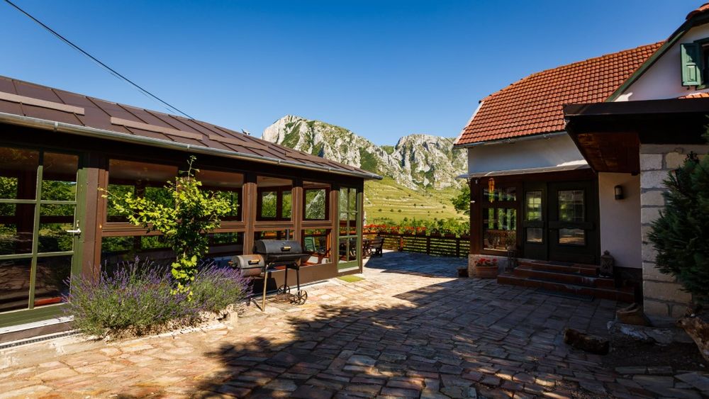 Inchiriem Cabana de Craciun  Rimetea jud. ALBA Rezervat De Revelion