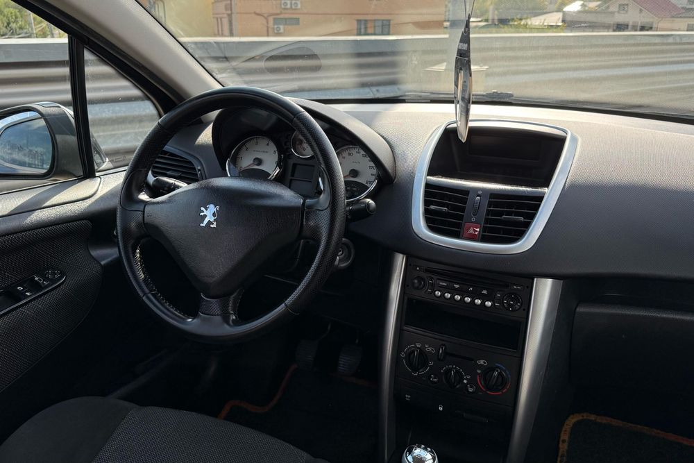 Peugeot 207, 1.6VTI