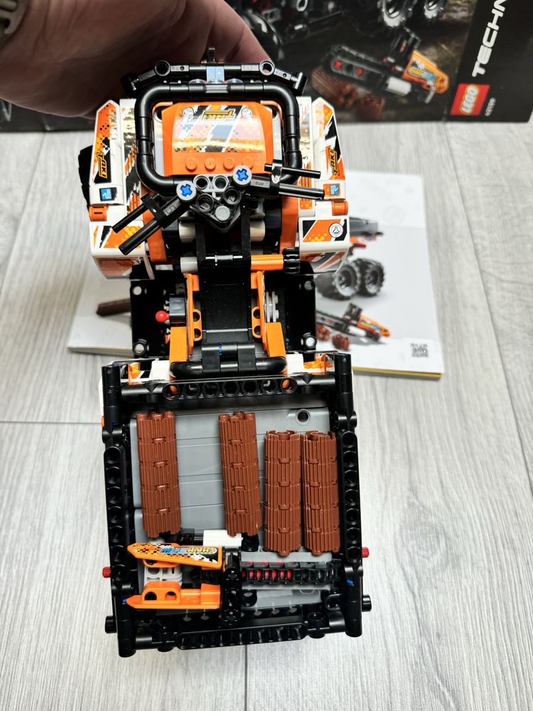 Lego Tehnic - Vehicul de teren - 42139