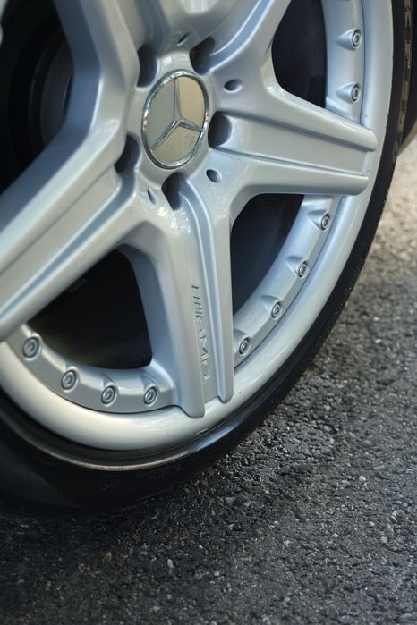 Dezmembrez Mercedes CLS W219 280 300 320 350 500 550 AMG perna far usa