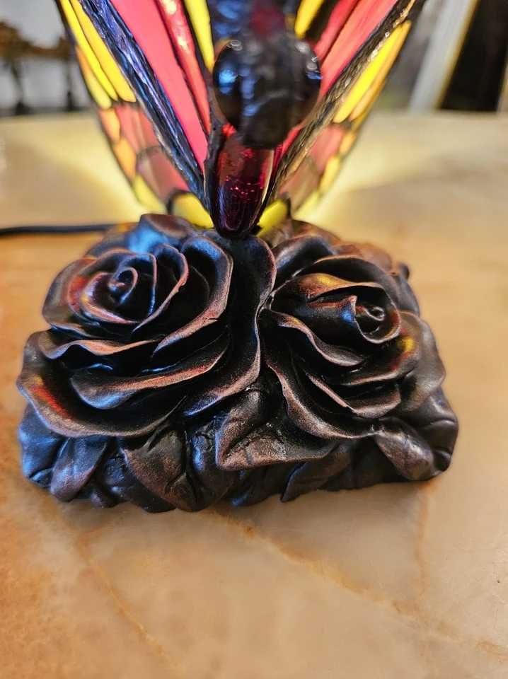 Fluturas-Lampă stil Tiffany