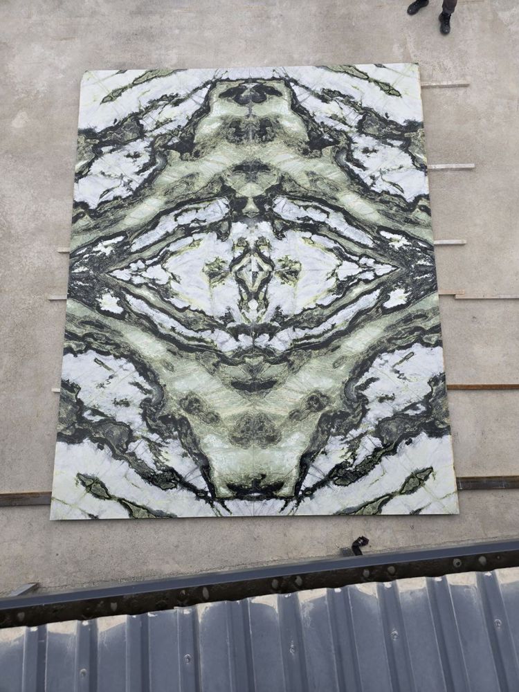 Mramor onyx granit
