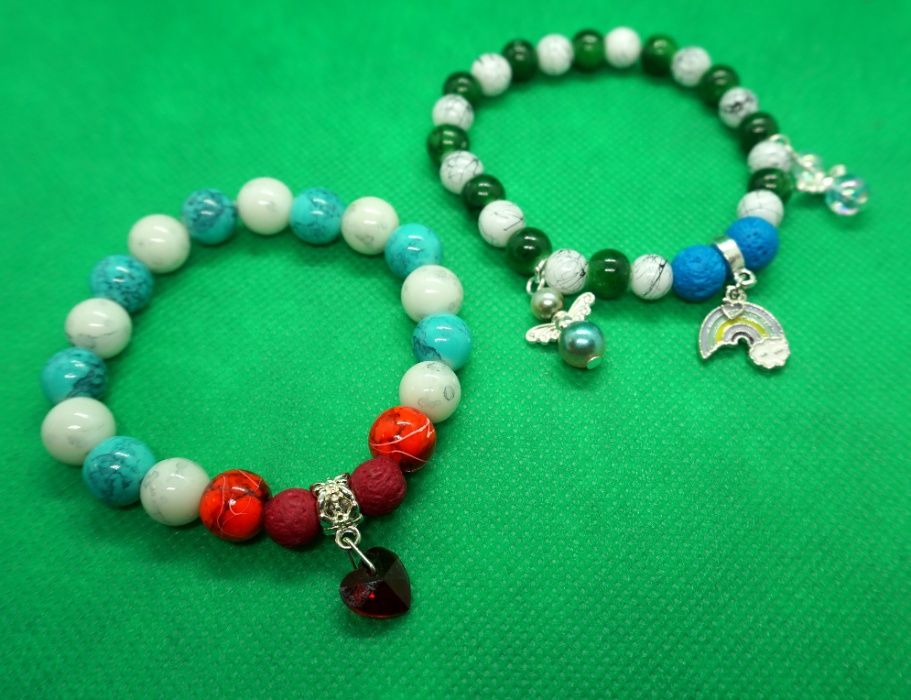 дамски гривни, гердани, обеци, ключодържатели