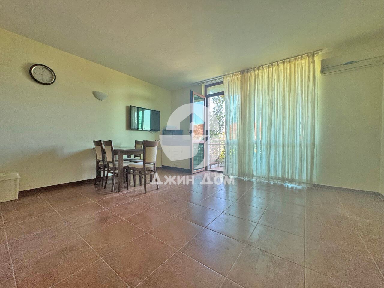 Продава се Двустаен апартамент в с. Кошарица, Област Бургас - 61 кв.м за 599 €/кв.м - Снимка #1