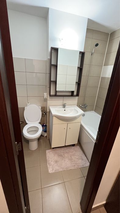 Proprietar vând garsoniera 42 mp