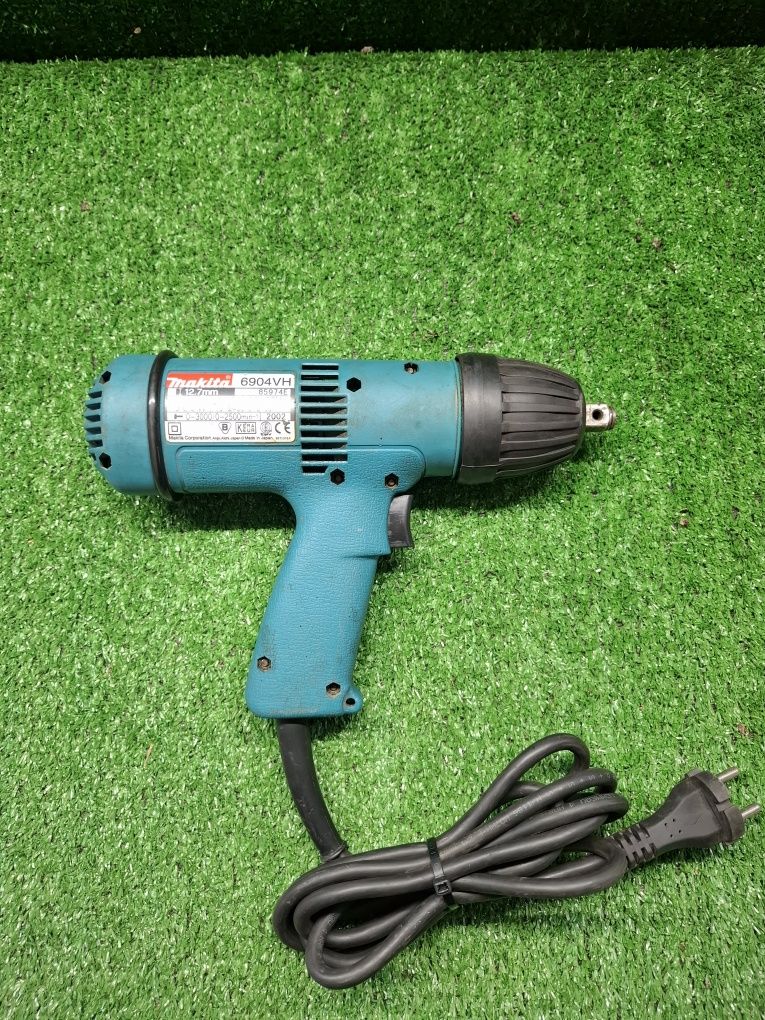 Гайковерт на Makita 6904 VH със скорости