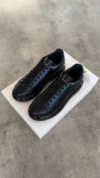 Adidasi Alexander Mcqueen din piele !!! Calitate superioara !!!