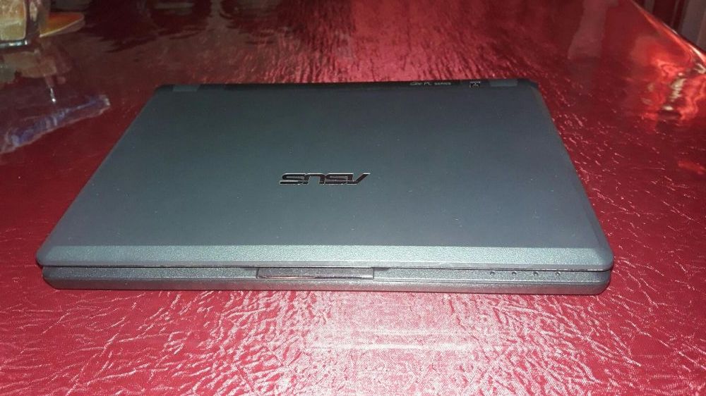 Нетбук Asus Eee PC 4G