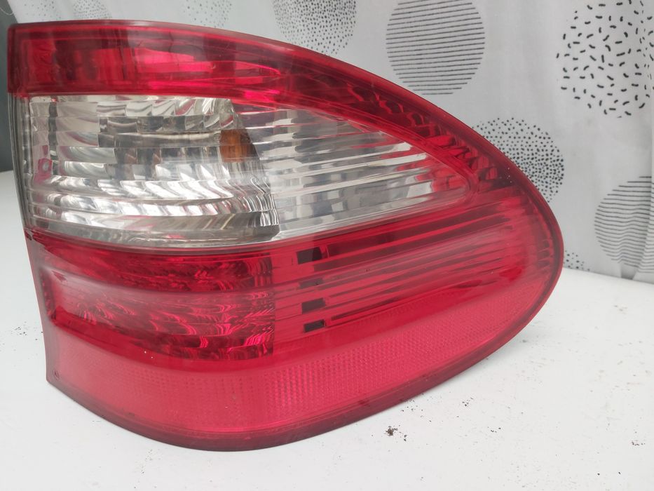 Стоп мерцедес W211 комби Mercedes W211